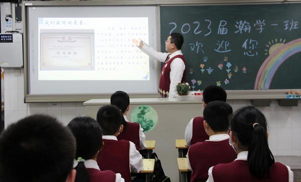 各班精心准备，用心设计。