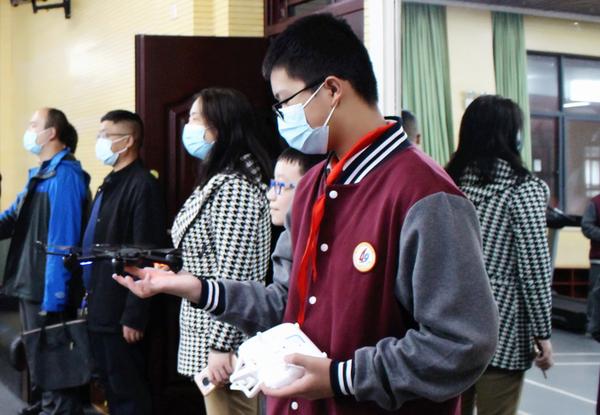 无人机社团展示表演