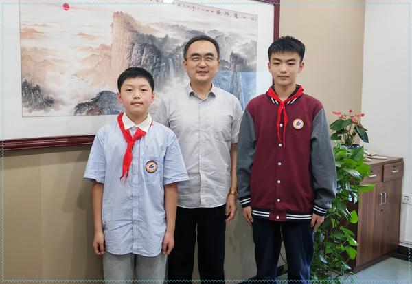 与最喜欢的老师合影 (10)