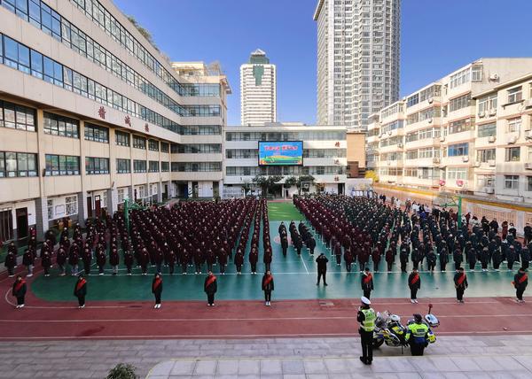 1郑州七初东校区15周升旗仪式