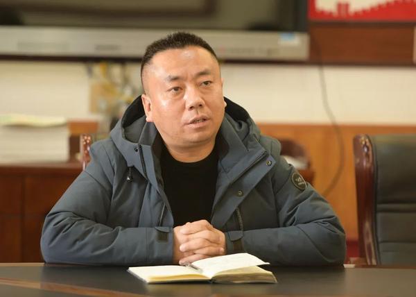 寒炉温美酒 冻笔写新诗 (9)