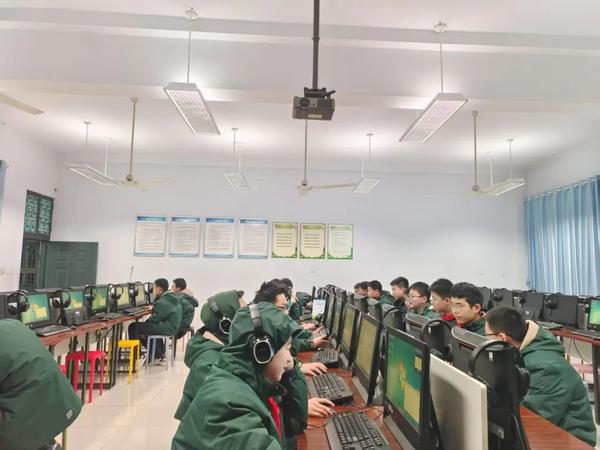 4活力满满，精彩绽放 (4)