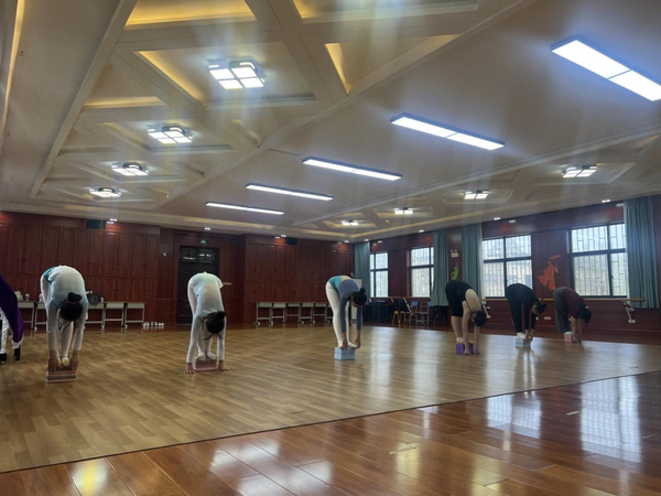 社团活动绽异彩，校园文化焕生机  (2)