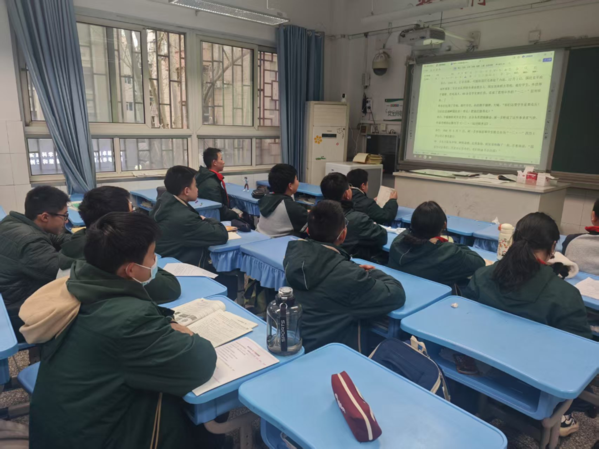 社团活动绽异彩，校园文化焕生机  (15)