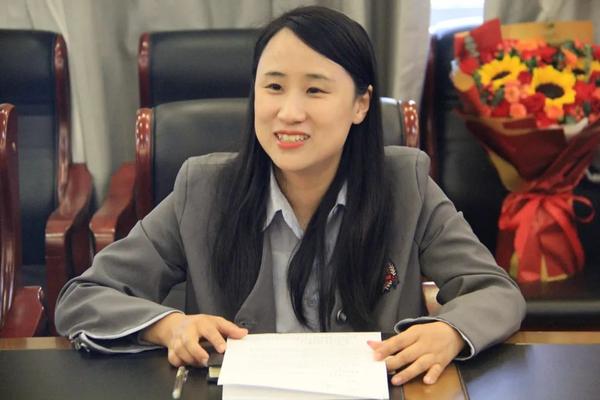 岁月染芳华 桃李育芬芳 (2)