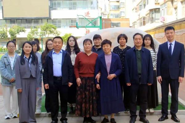 岁月染芳华 桃李育芬芳 (8)