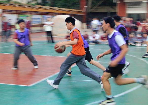 篮球比赛 (2)