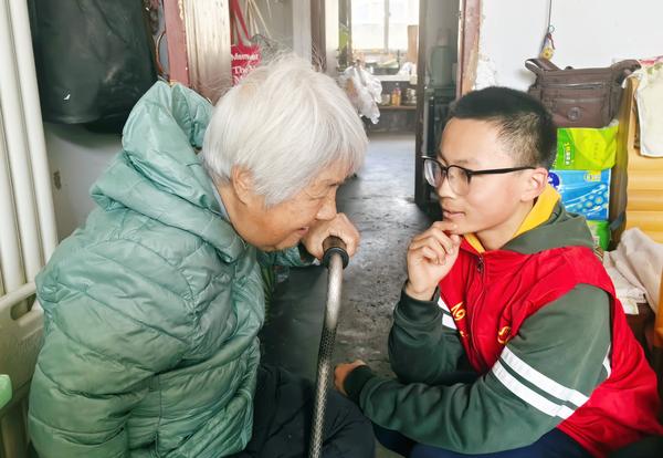 八年级四班雷锋志愿服务队 (2)